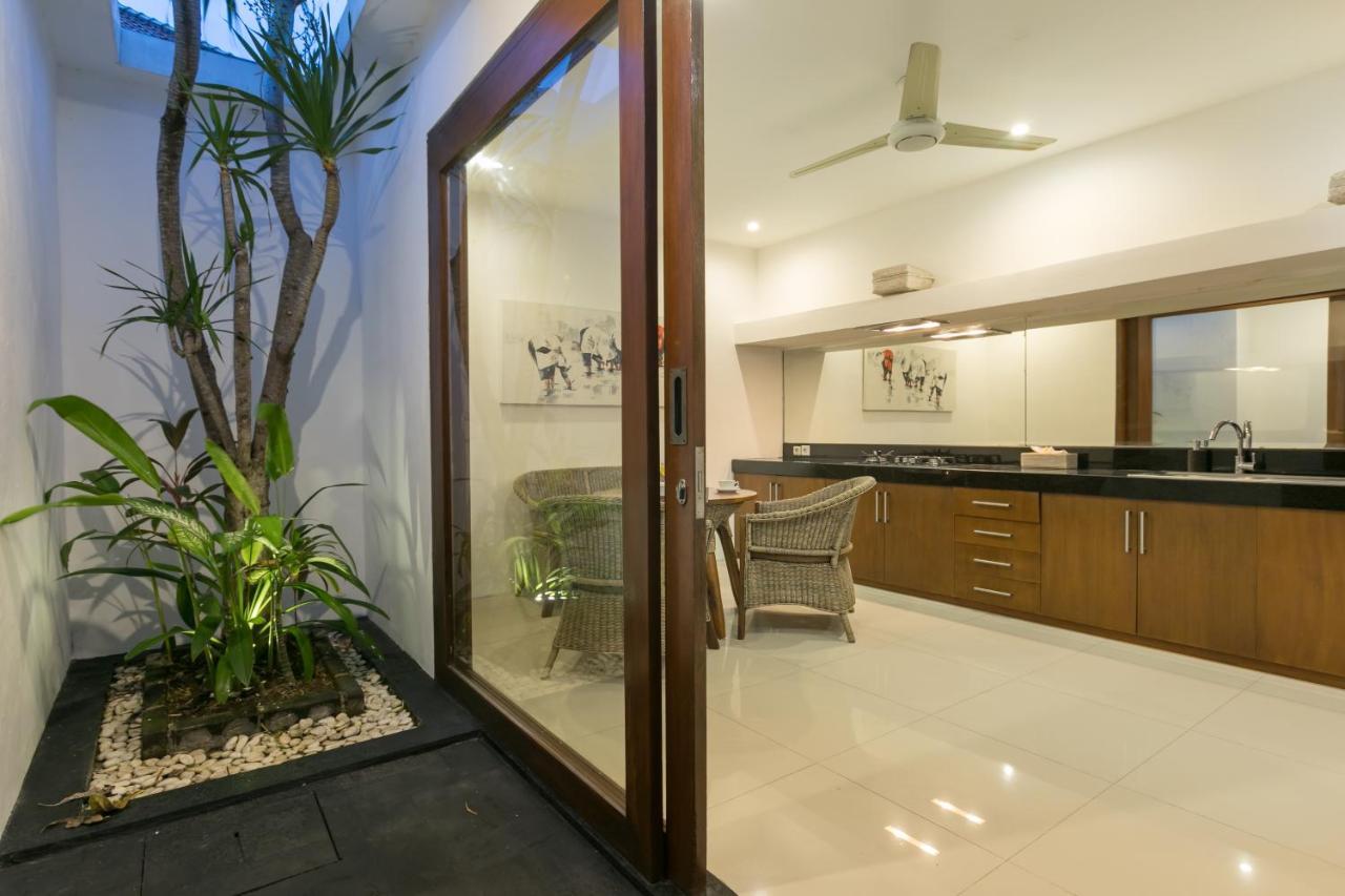 Anari Villas Kuta Legian Εξωτερικό φωτογραφία